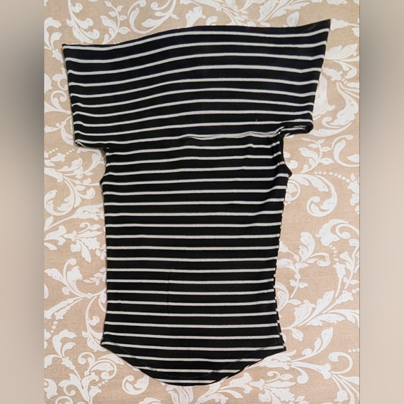 ✨2/$20✨ We The Free By Free People Black and White Striped Off-Shoulder Blouse - Picture 5 of 8